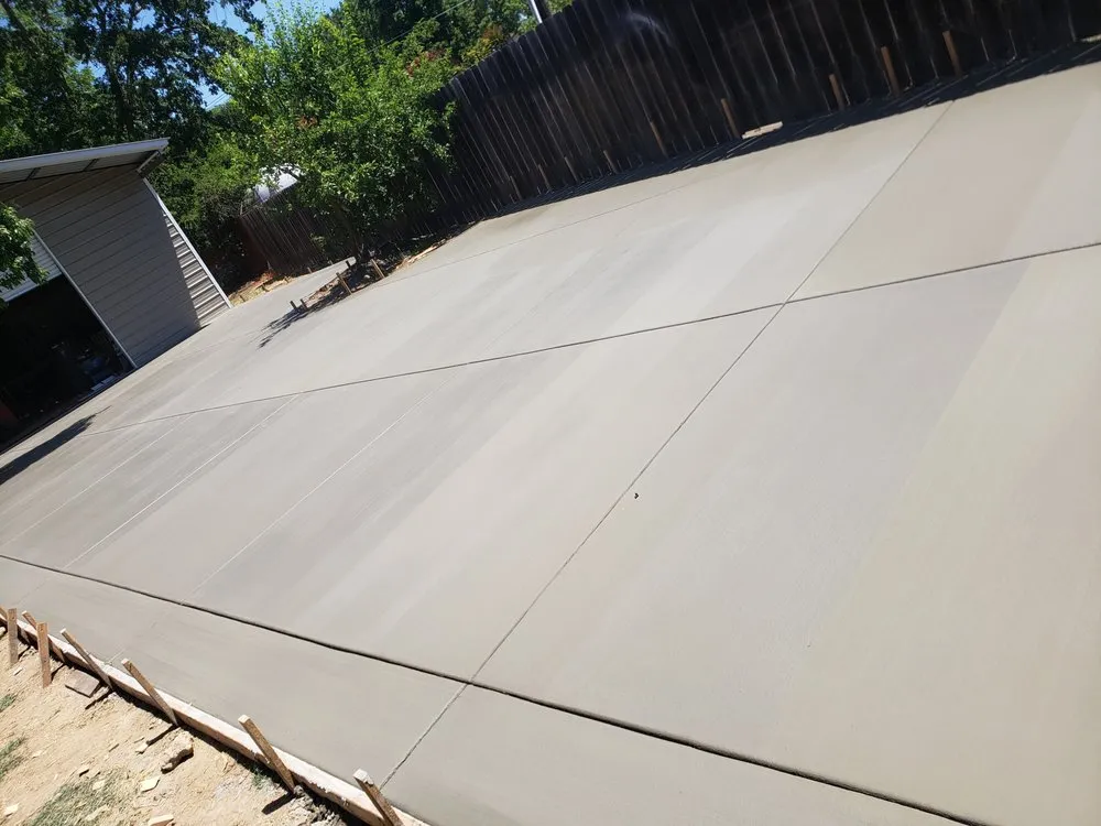 Custom landscaping services in Elk Grove, CA - Oscar Landscaping & Bobcat Service