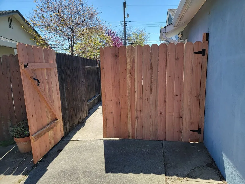 Affordable residential landscaping for homes across Elk Grove, CA - Oscar Landscaping & Bobcat Service