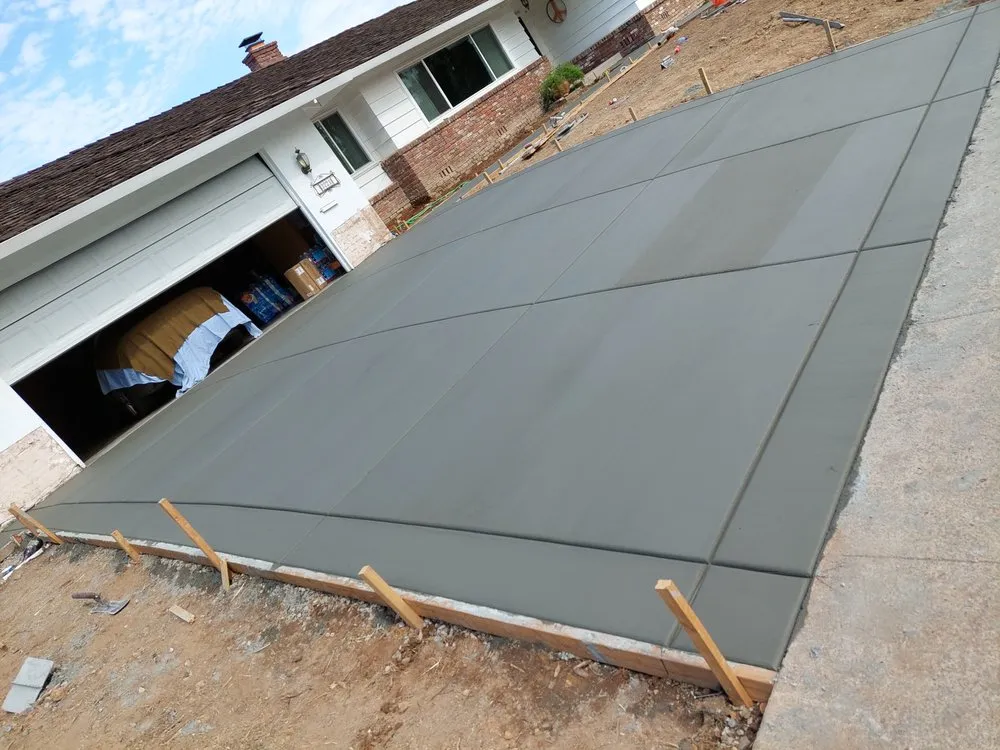 Reliable landscape design in Elk Grove, CA by Oscar Landscaping & Bobcat Service