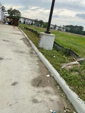 Reliable landscaping services for beautiful yards in Baytown, TX by Oscar Landscaping