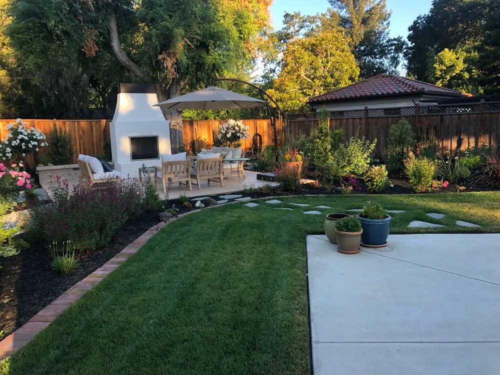 Reliable yard cleanup service experts serving Concord, CA - Oscar Landscaping