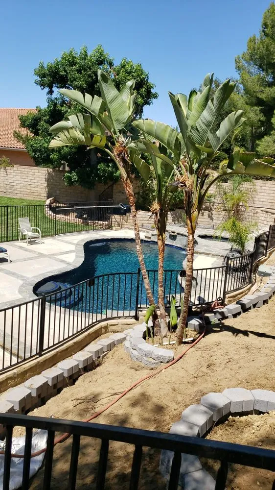 Affordable lawn mowing service experts serving Los Angeles, CA - Oscar Martinez Gardening & Landscaping Services