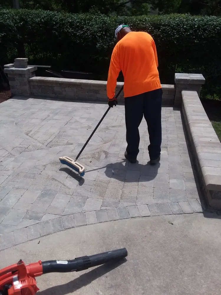 Reliable landscape installation in Des Plaines, IL - Oscar Morales Landscaping