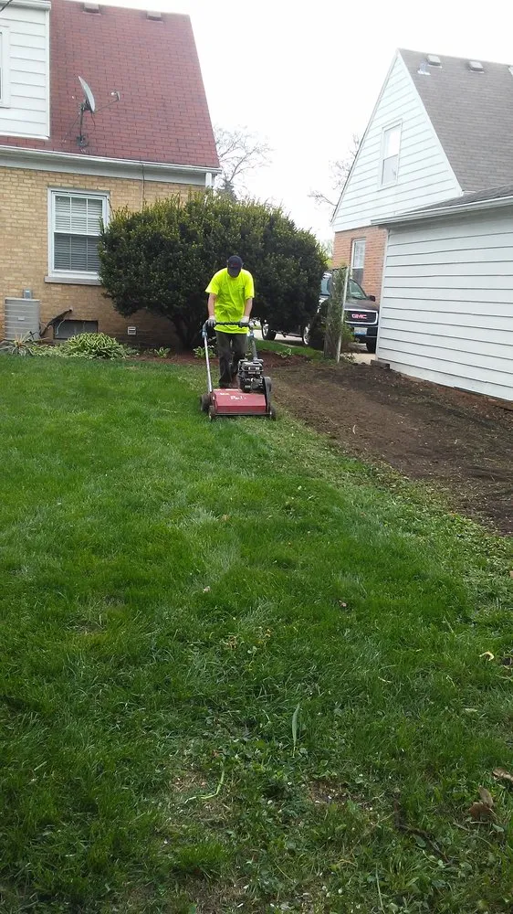 Custom garden landscaping experts serving Des Plaines, IL - Oscar Morales Landscaping