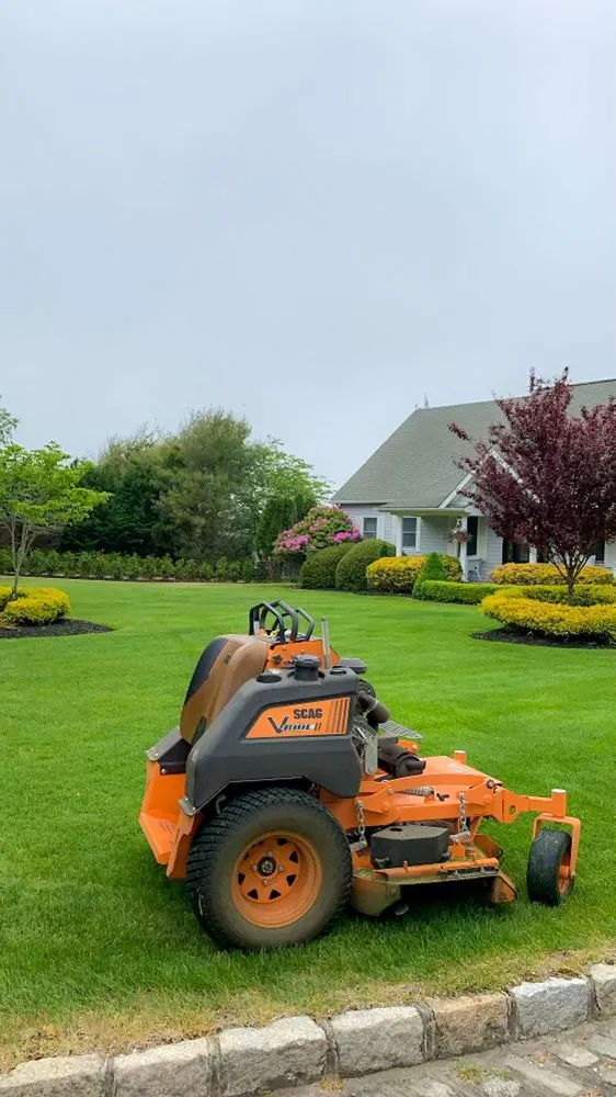 Trusted lawn care service in Riverhead, NY - Oscar's complete landscaping