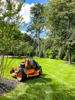 Oscar's complete landscaping Logo