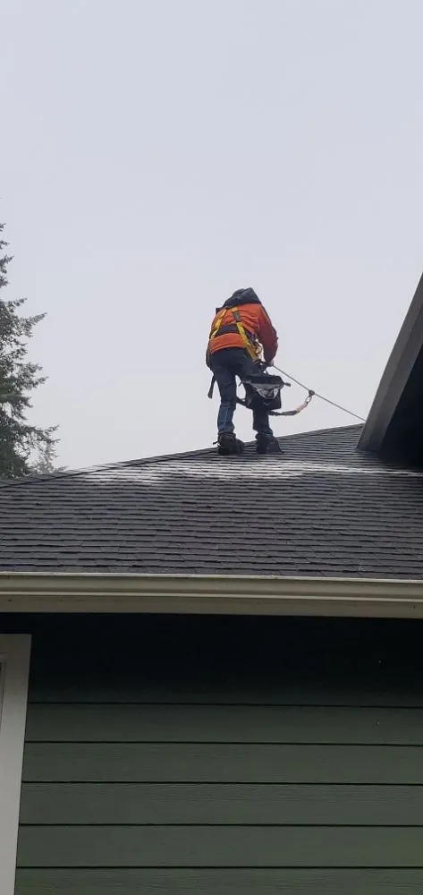 Trusted lawn mowing service in Shelton, WA - Oscar's Gardening