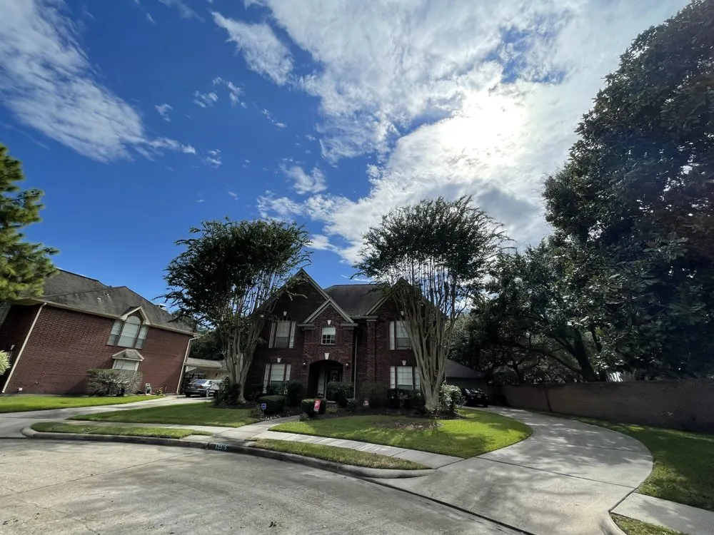 Reliable landscape installation in Houston, TX by Oscars Landscaping