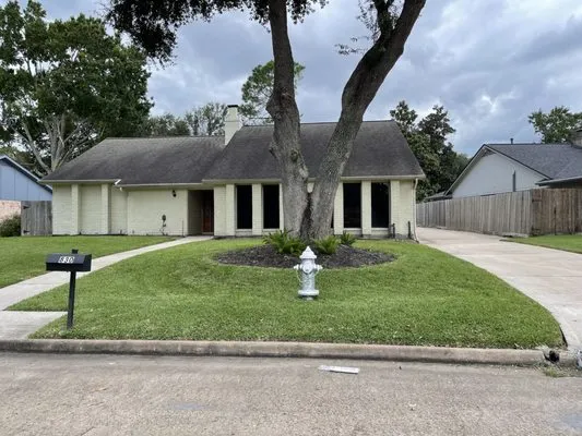 Oscars Landscaping Logo