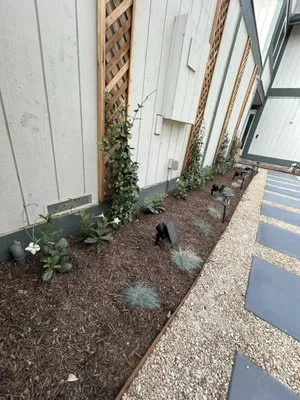 Oscar’s Landscaping Services Logo