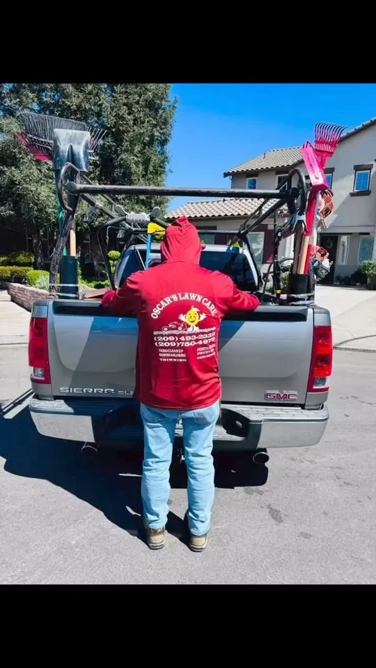 Local yard maintenance in Manteca, CA by Oscar’s Lawn Care
