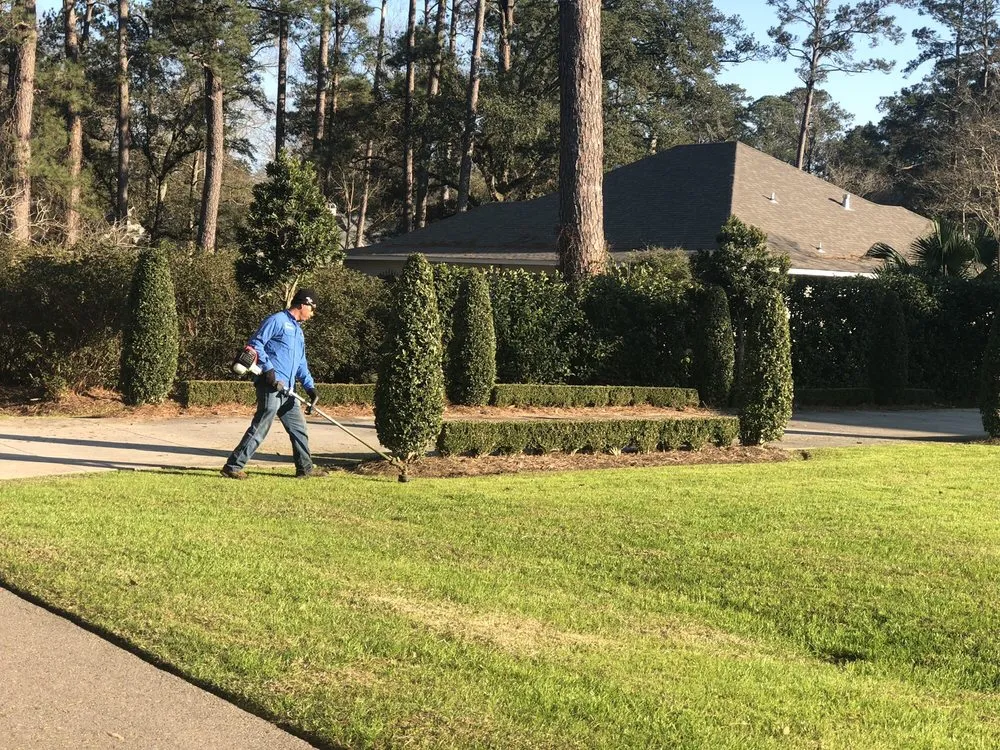 Custom yard maintenance near you across Covington, LA - Oscar's Lawn Services