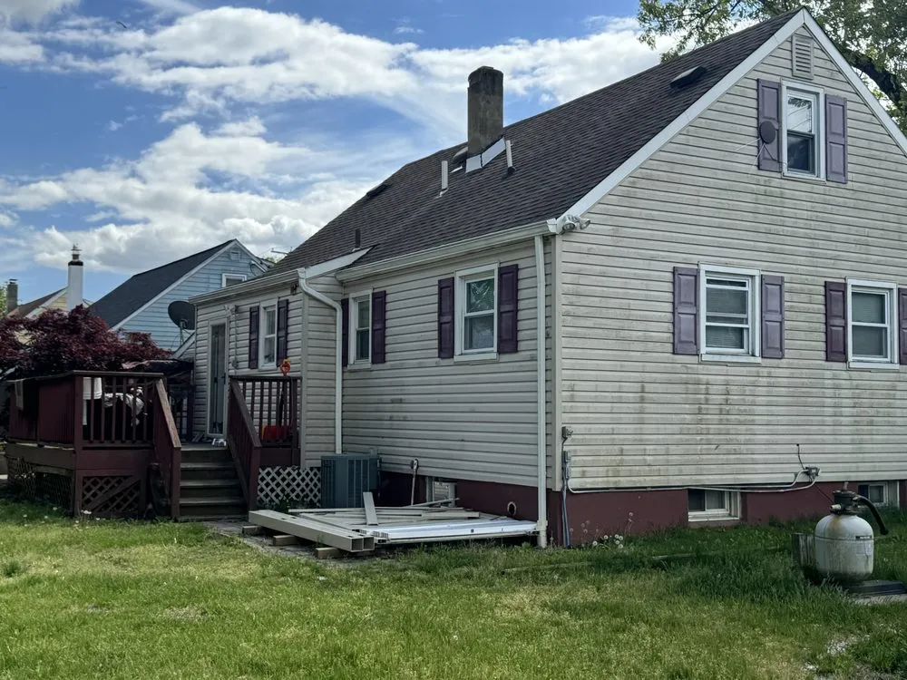 Professional garden landscaping for year-round maintenance across Freehold, NJ - Oscar’s Pressure Washing & More