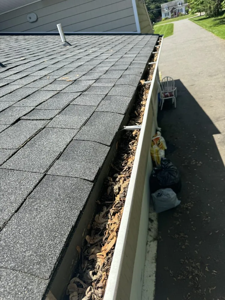 Trusted garden landscaping in Freehold, NJ by Oscar’s Pressure Washing & More