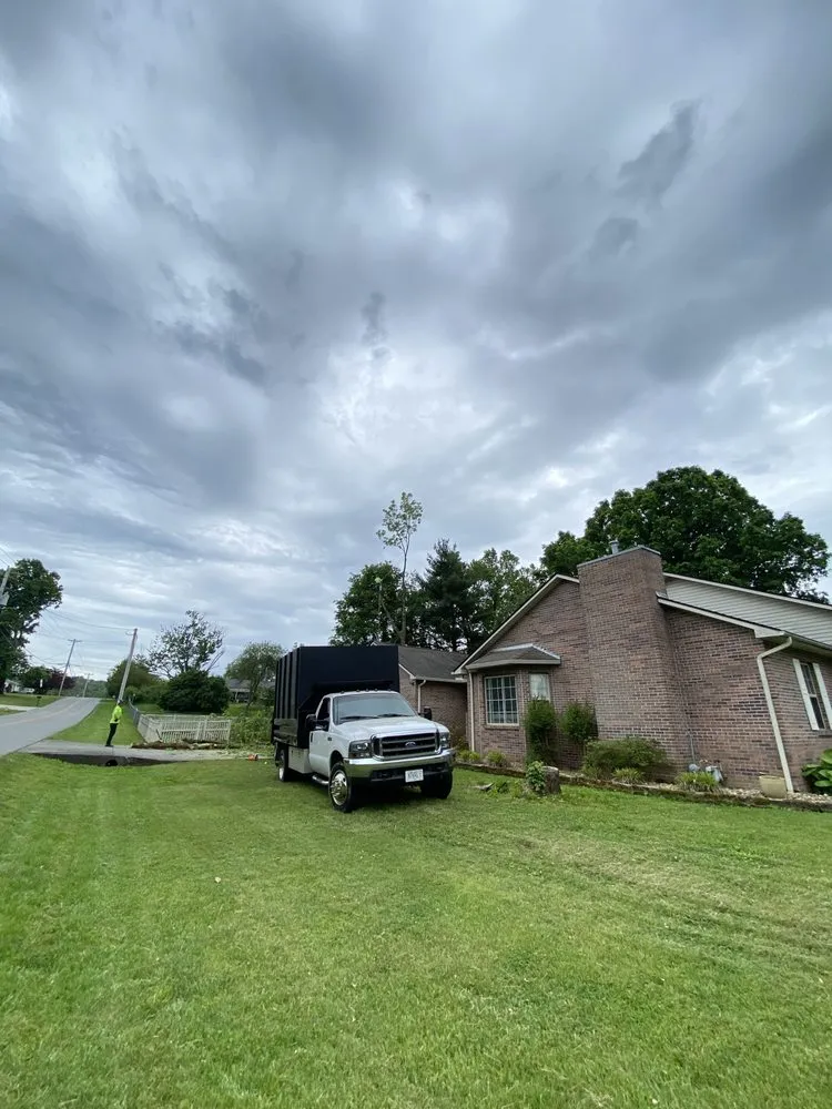 Top-rated outdoor landscaping with custom design across Maryville, TN - Oscar’s Tree Service