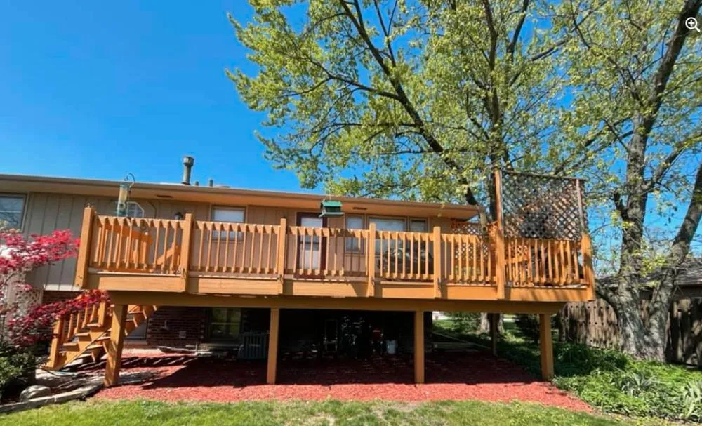 Affordable lawn mowing service for beautiful yards across Chicago, IL - Oscar's Window Cleaning