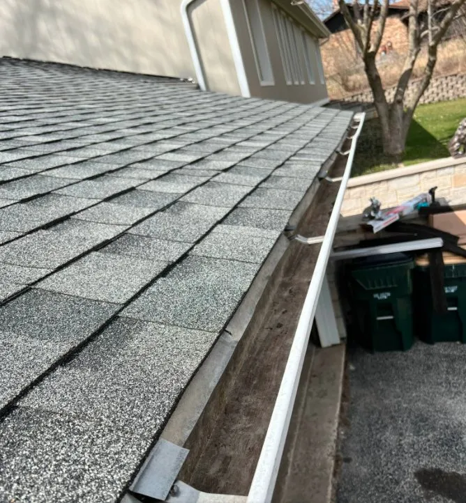 Trusted residential landscaping experts serving Chicago, IL - Oscar's Window Cleaning