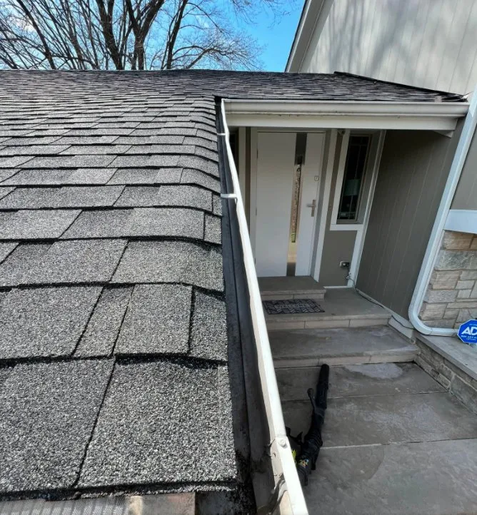 Affordable outdoor landscaping with custom design across Chicago, IL - Oscar's Window Cleaning