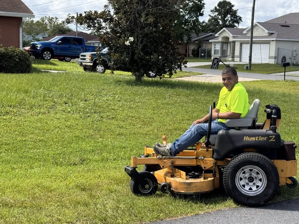 Custom lawn mowing service in Kissimmee, FL - Osceola Finest Lawn Care