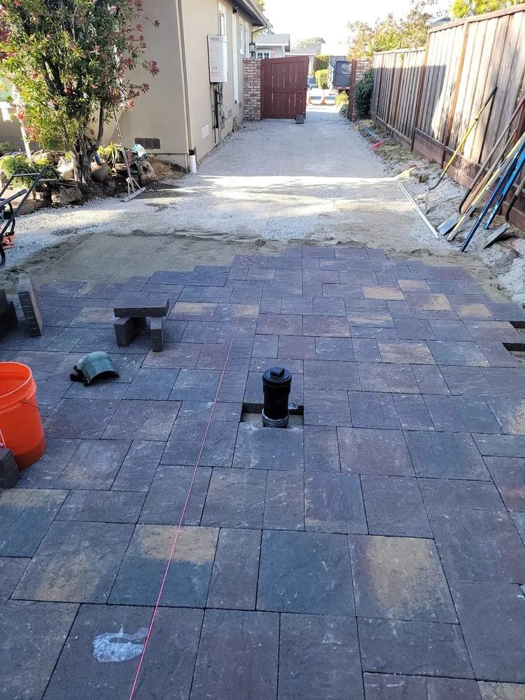 Top-rated lawn care service experts serving Redwood City, CA - Oseguera Tree Service and Landscaping