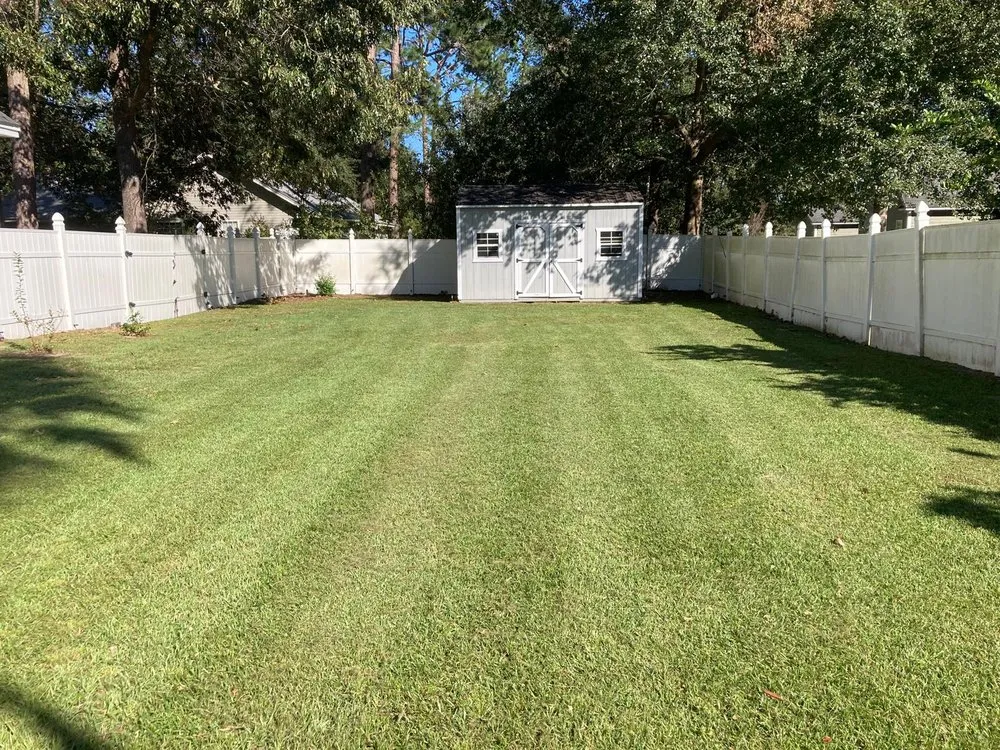 Trusted yard cleanup service in Adel, GA - Oshis Lawn Care