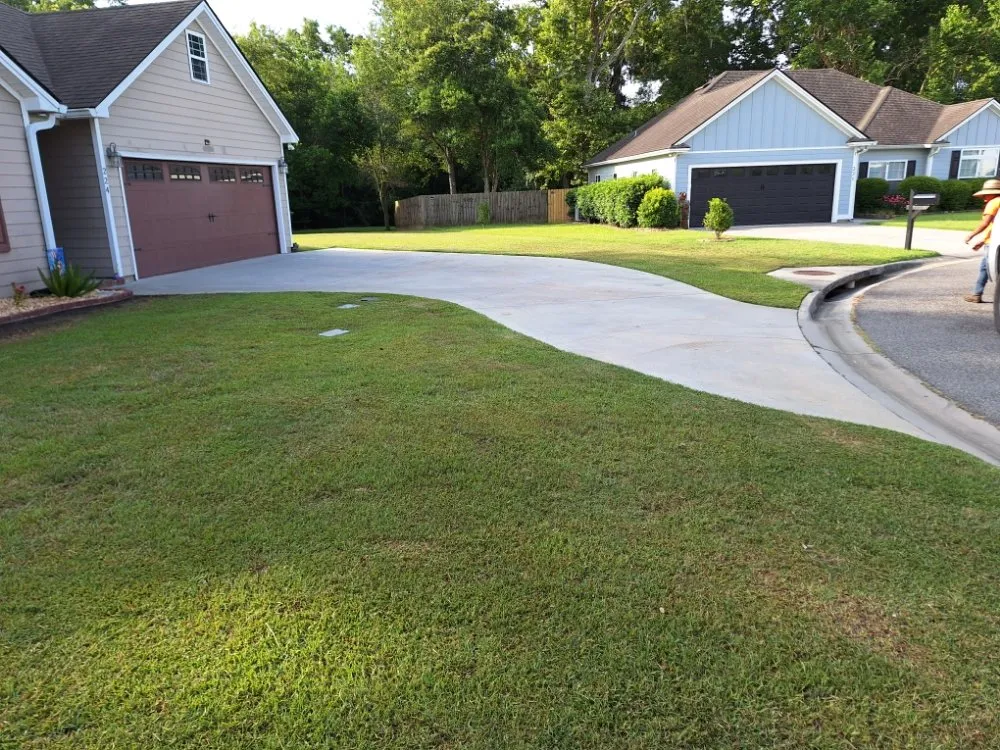 Affordable landscape design for beautiful yards in Adel, GA by Oshis Lawn Care