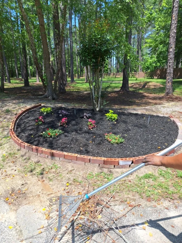 Local lawn mowing service in Adel, GA - Oshis Lawn Care