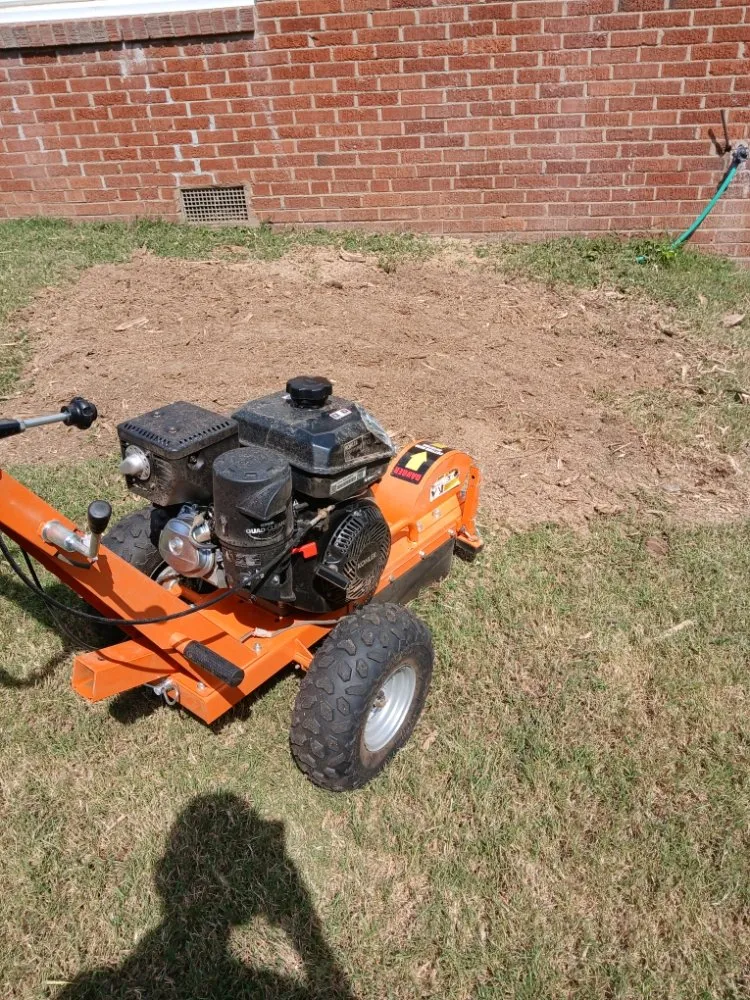Reliable lawn mowing service for homes across Mannford, OK - Oslins Stump Grinding