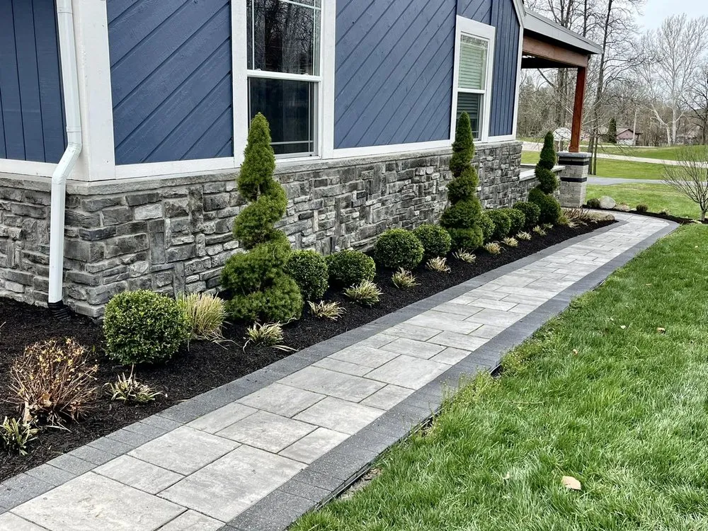 Affordable outdoor landscaping experts serving Columbus, OH - Oso Property Maintenance