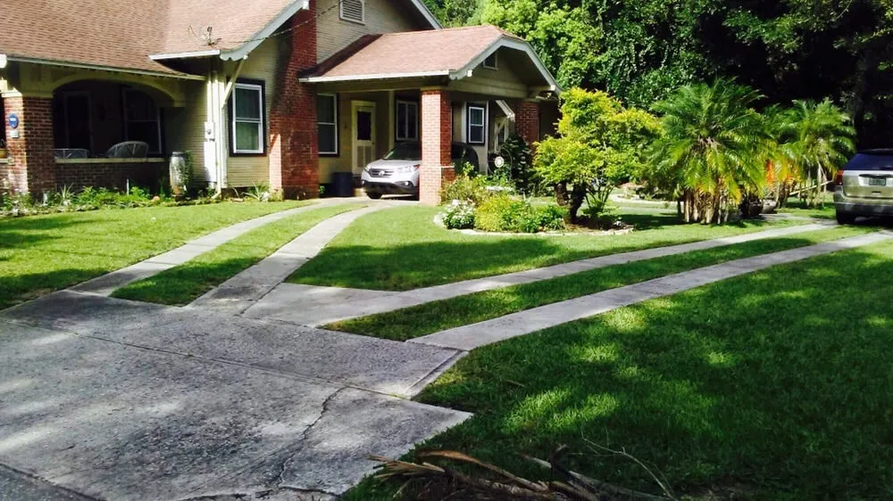 Trusted yard maintenance for homes in Bartow, FL by Osofla Fencing and Landscaping