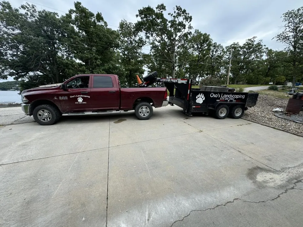Custom yard maintenance for homes in Lake Ozark, MO by Oso's Landscaping
