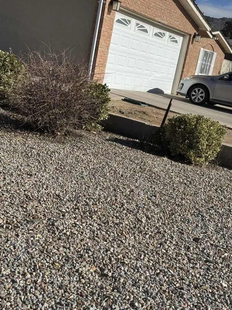 Expert garden landscaping for homes across Albuquerque, NM - Oso’s Yards And More