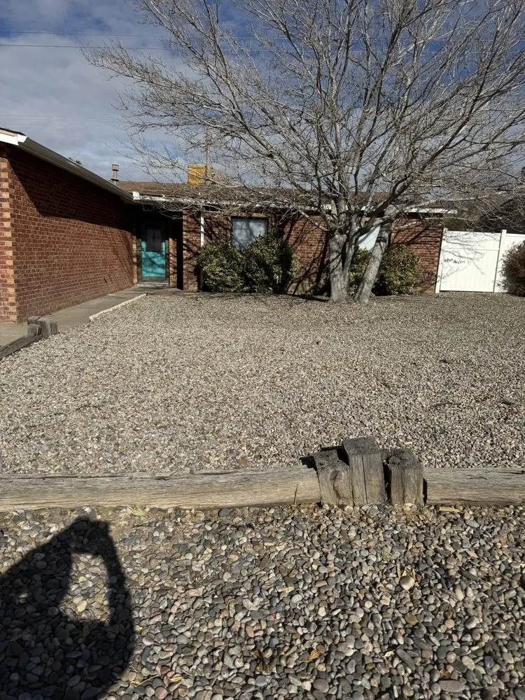 Custom outdoor landscaping experts serving Albuquerque, NM - Oso’s Yards And More