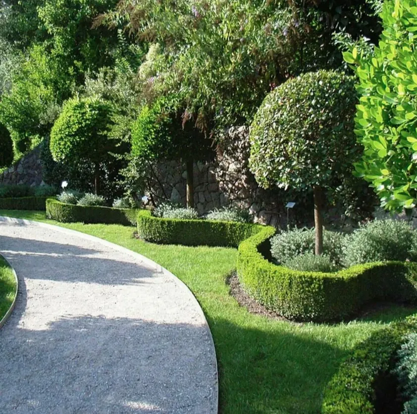 Top-rated lawn care service in Allentown, PA by Oss Landscaping