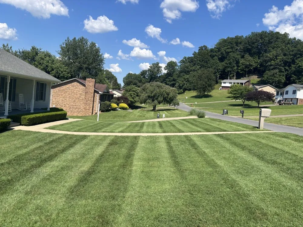 Reliable lawn mowing service experts serving Kingsport, TN - Osteen Brothers