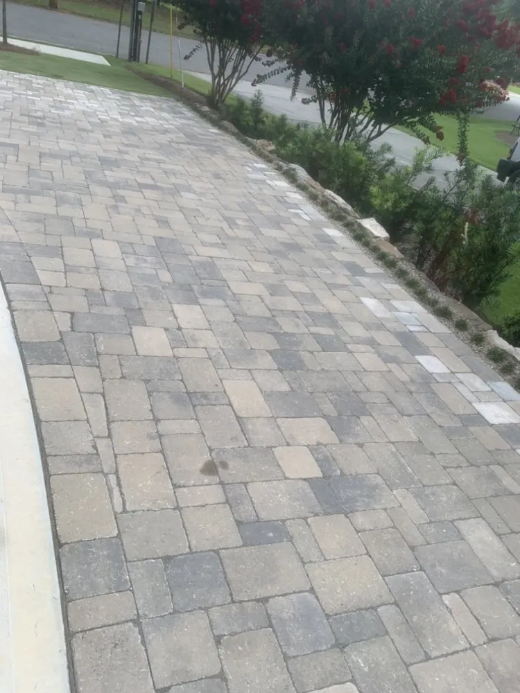 Reliable yard maintenance experts serving Atlanta, GA - Osvin Landscaping