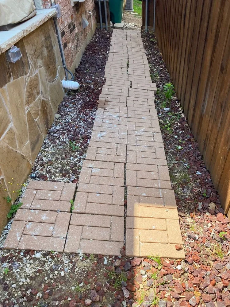 Top-rated yard cleanup service in Dallas, TX - Oswaldo Jiron Landscaping Service