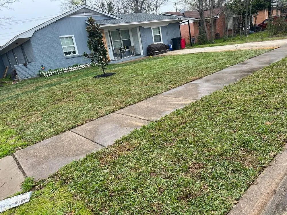 Custom outdoor landscaping in Dallas, TX - Oswaldo Jiron Landscaping Service