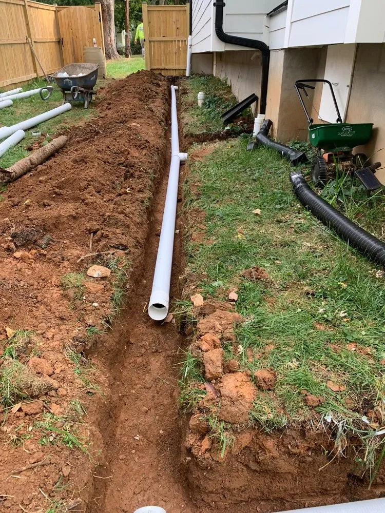 Professional yard cleanup service experts serving Chantilly, VA - Oswaldo Landscaping