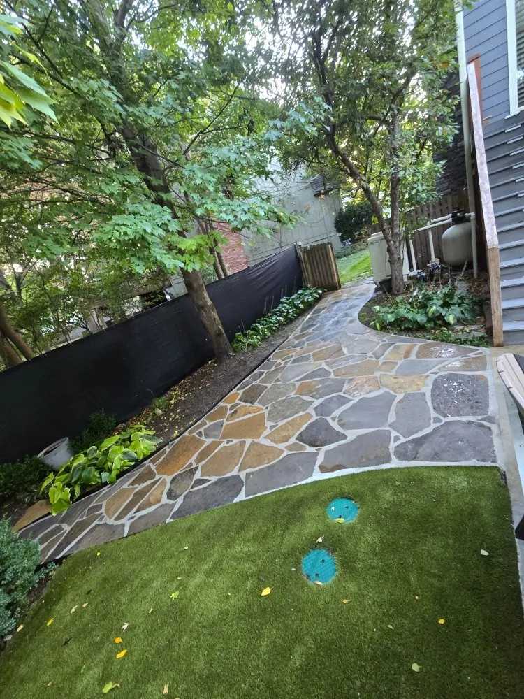 Trusted yard maintenance in Overland Park, KS - Otero Landscaping