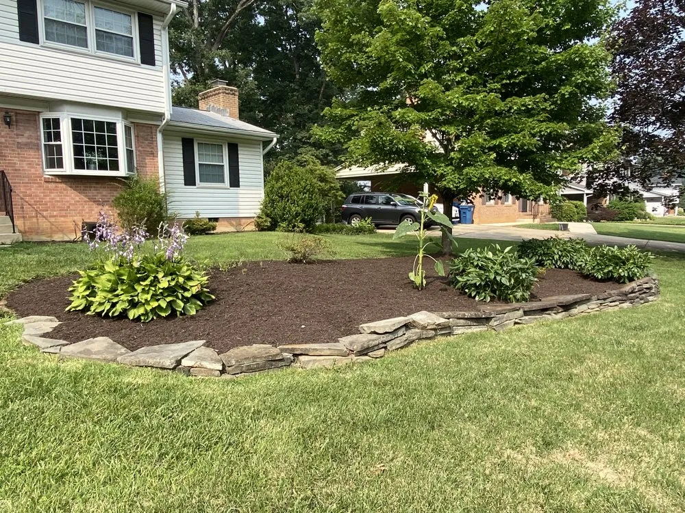 Professional garden landscaping in Spotsylvania Courthouse, VA by Otter’s Landscaping