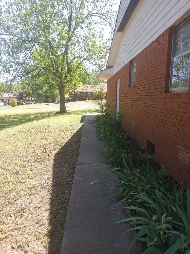 Local outdoor landscaping experts serving Stillwater, OK - Otto Mario Garcia Hernandez