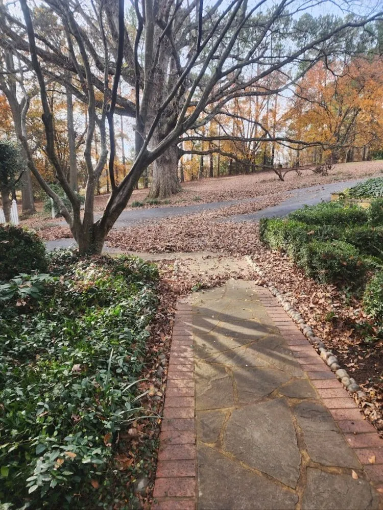 Reliable garden landscaping for beautiful yards across Greenville, SC - Otto's Lawncare & Paint