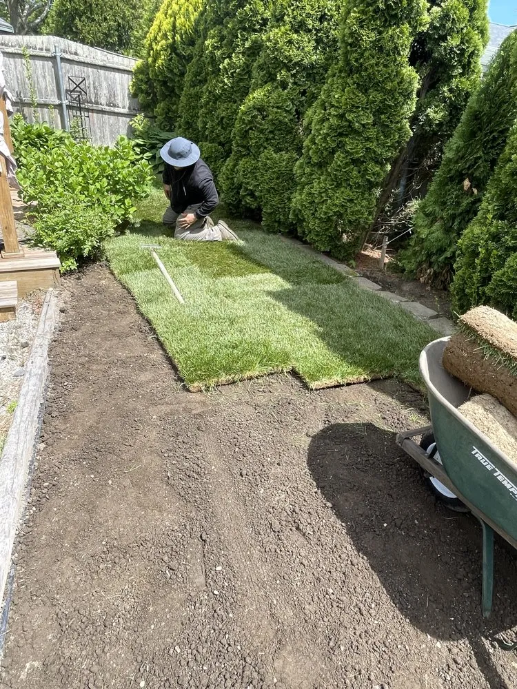 Affordable outdoor landscaping for beautiful yards across Bristol, RI - Ouellette Landscape & Design