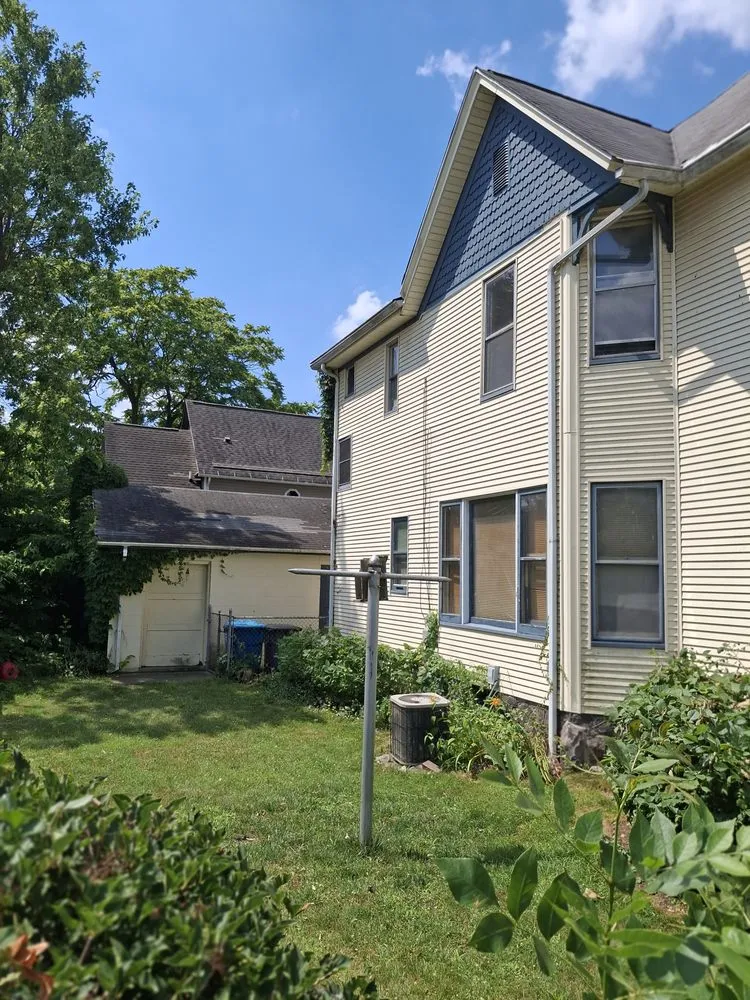 Expert landscaping services experts serving Kalamazoo, MI - Out 2 Earth Landscaping and Earth Services