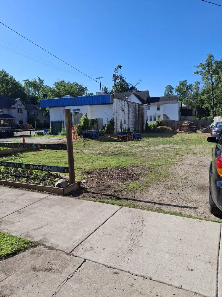 Top-rated lawn mowing service in Kalamazoo, MI by Out 2 Earth Landscaping and Earth Services