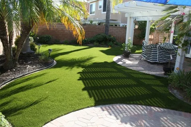 Top-rated lawn mowing service in El Cajon, CA by Out-Back Turf Company