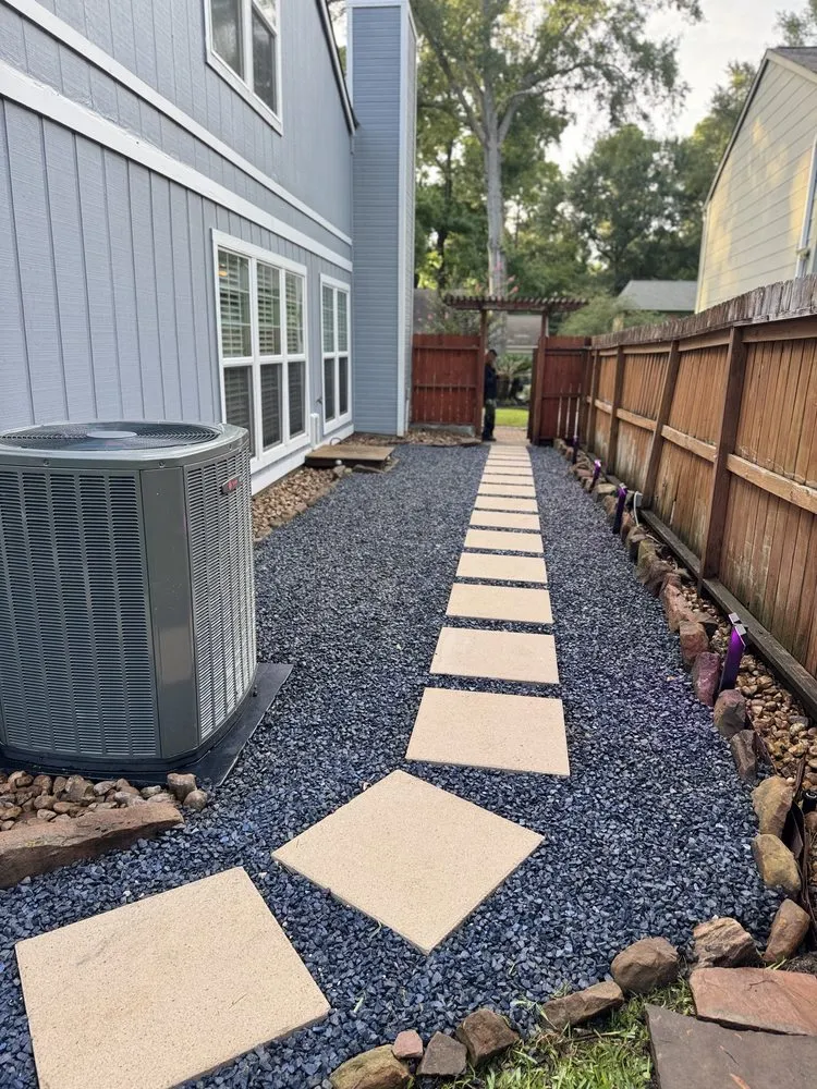 Top-rated lawn mowing service in Humble, TX - Outdoor Buddies