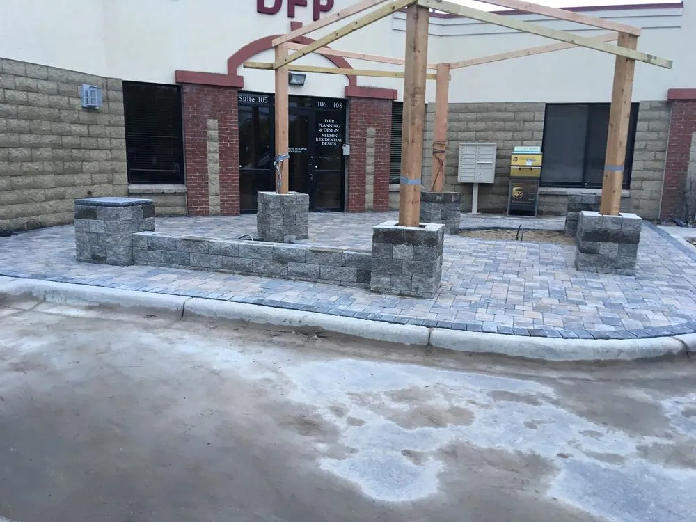 Top-rated yard maintenance with custom design across Rosemount, MN - Outdoor Decor Landscape