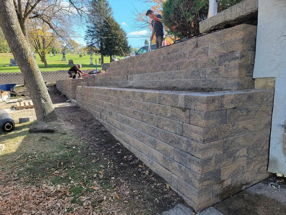 Custom garden landscaping in Rosemount, MN - Outdoor Decor Landscape